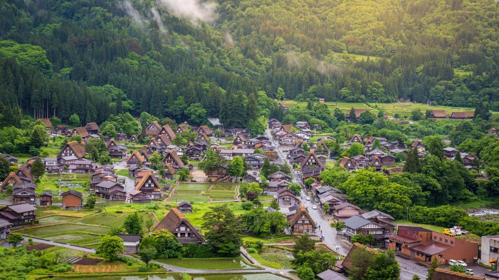 白川郷｜合掌造りの家々が残る日本の美しい原風景