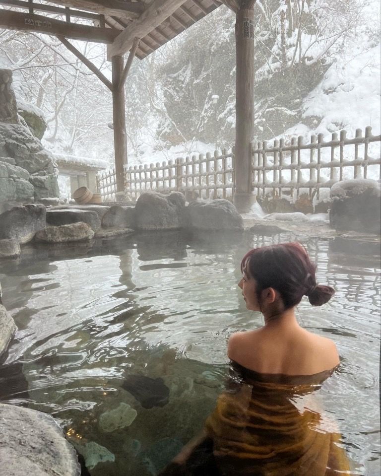 銀山温泉｜雪景色と木造旅館が美しい日本の温泉街