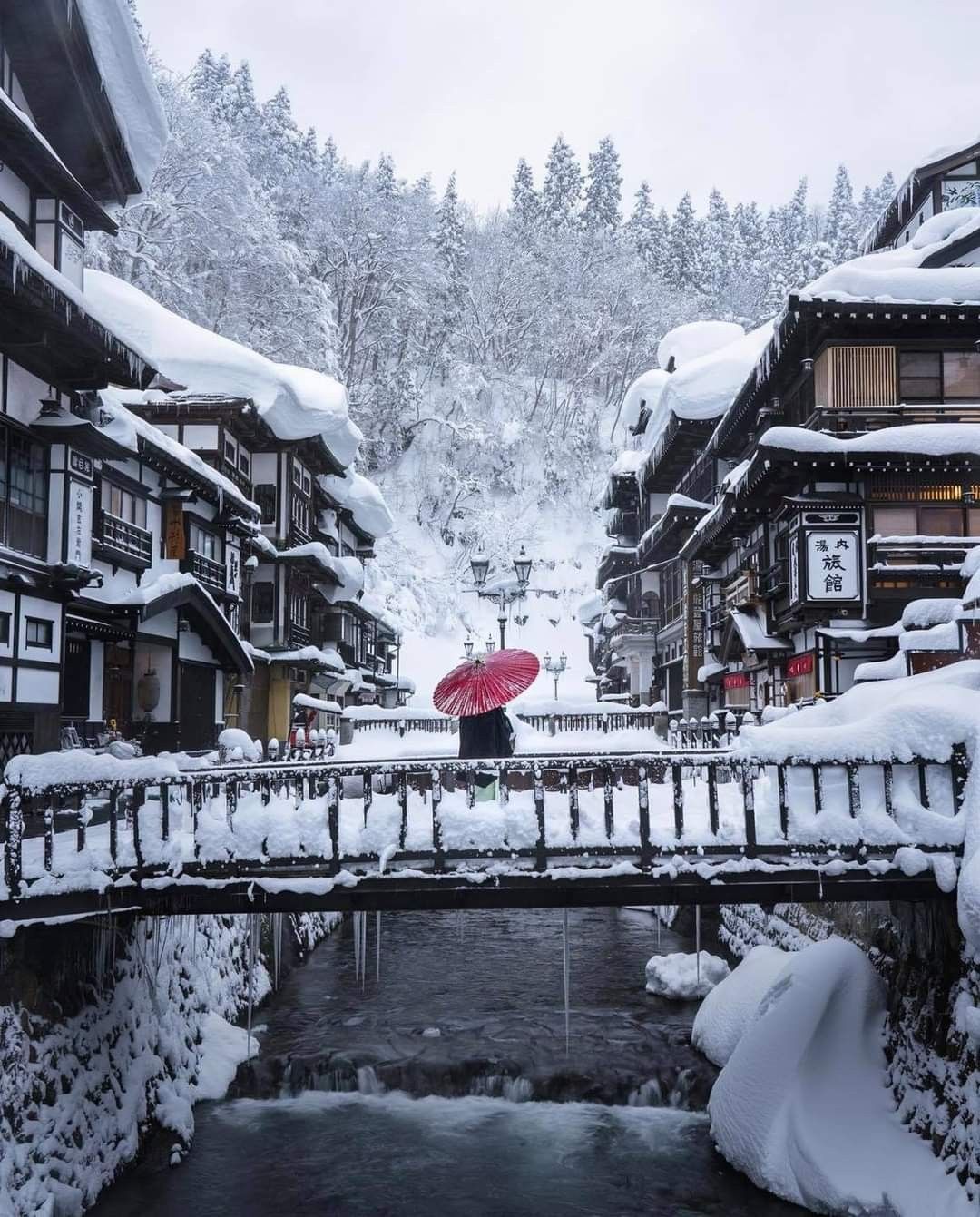 銀山温泉｜雪景色と木造旅館が美しい日本の温泉街